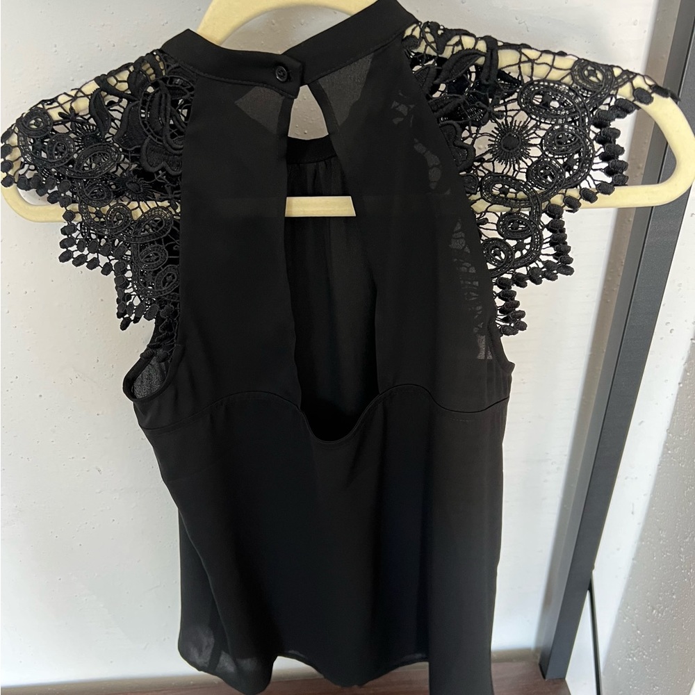 Express XS Crochet Laced Short Sleeve Sheer Top Black Blouse - Picture 3 of 3